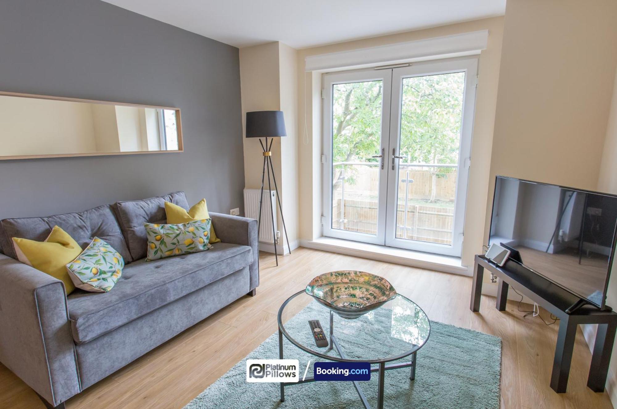 Modern Oxford 2 Bedroom Apartments, Near Headington Hospital, Families & Contractor Accommodation With Parking Exterior foto