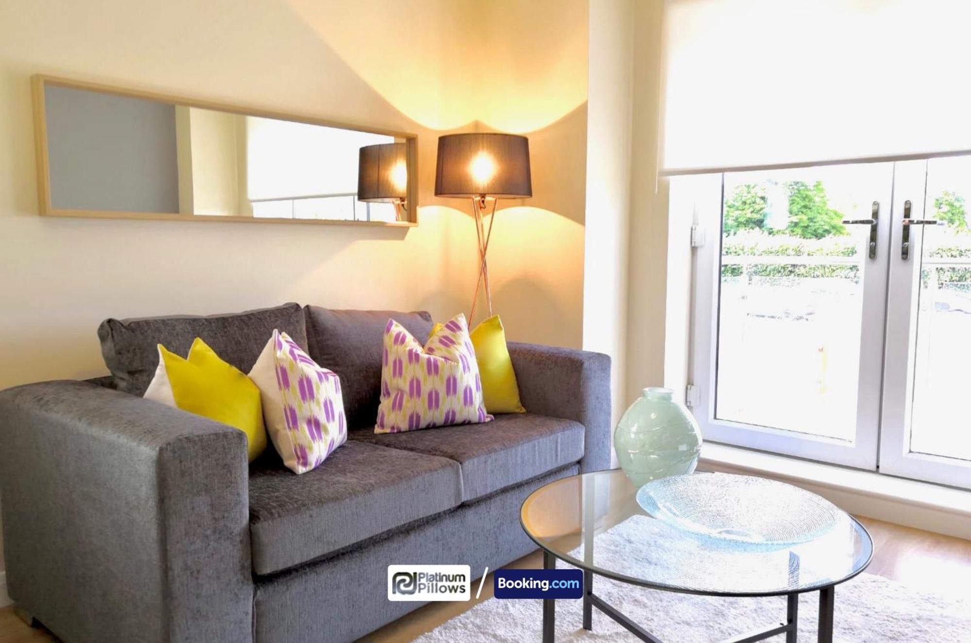 Modern Oxford 2 Bedroom Apartments, Near Headington Hospital, Families & Contractor Accommodation With Parking Exterior foto