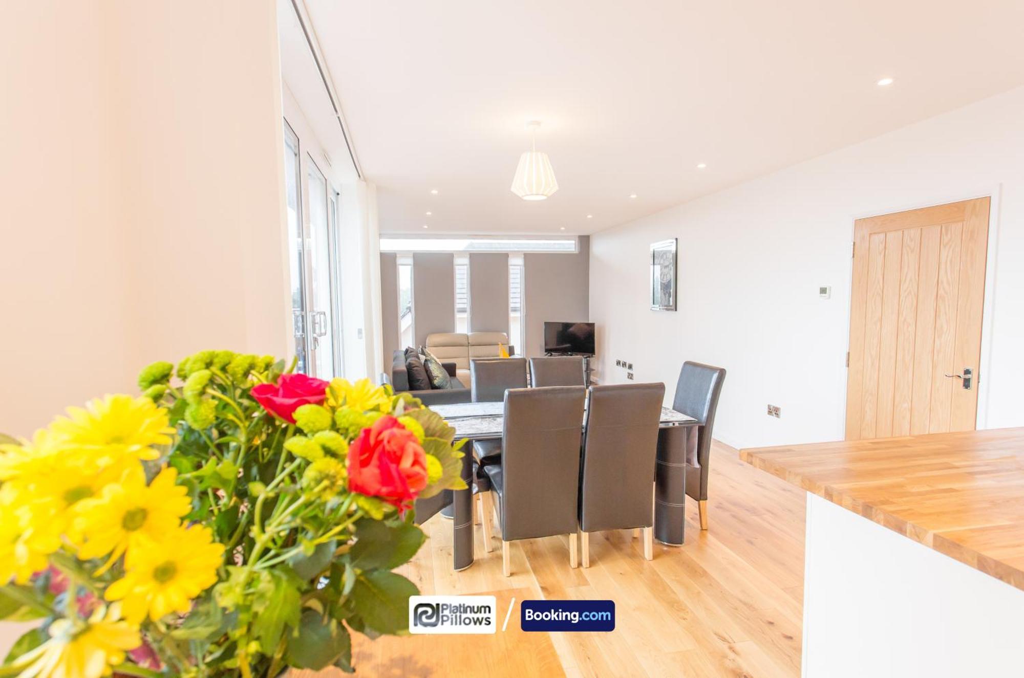 Modern Oxford 2 Bedroom Apartments, Near Headington Hospital, Families & Contractor Accommodation With Parking Exterior foto
